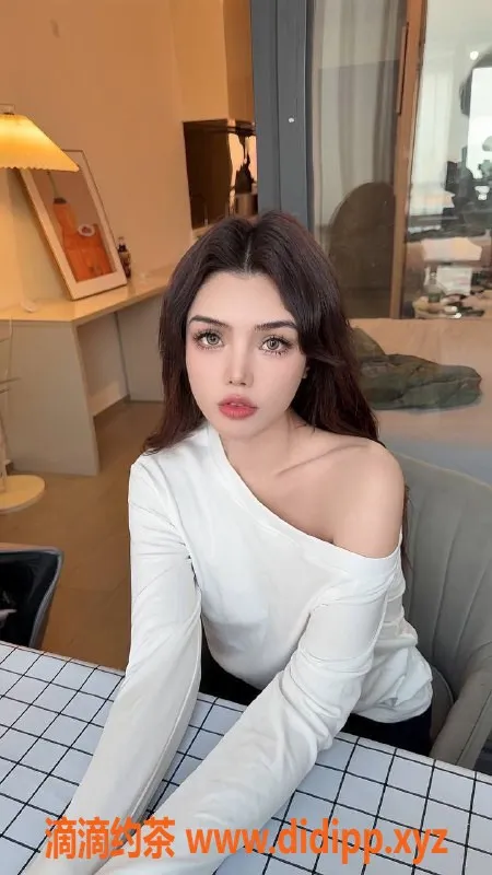 深圳楼凤-福田丽萨，混血美女900p体验，超值享受！