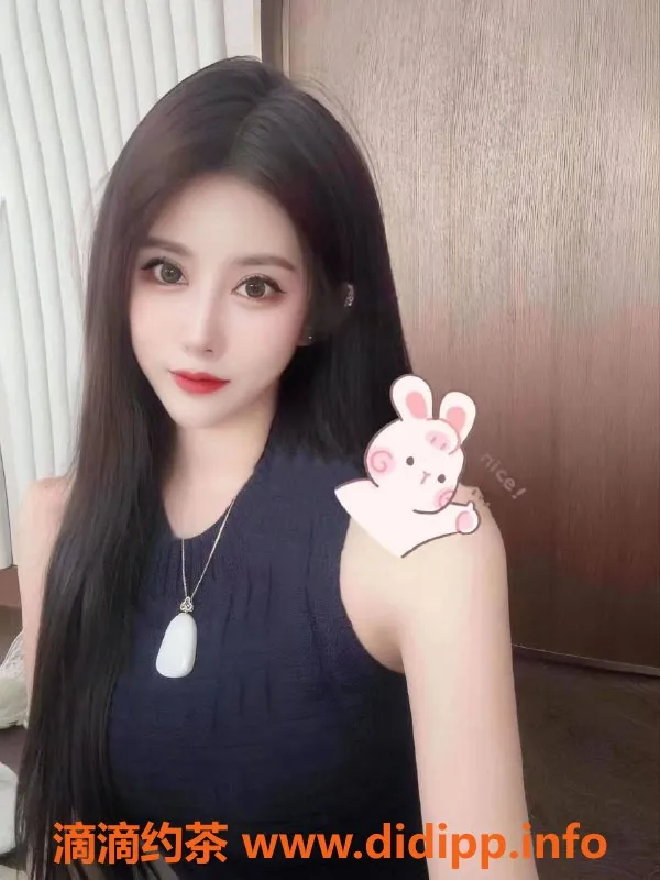 深圳楼凤资源信息,南山Moonbaby，1500元陪浴 制服激情