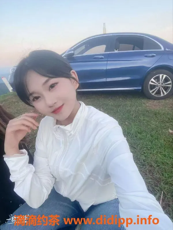 广州楼凤-天河小妮，课费1000元，服务超值！