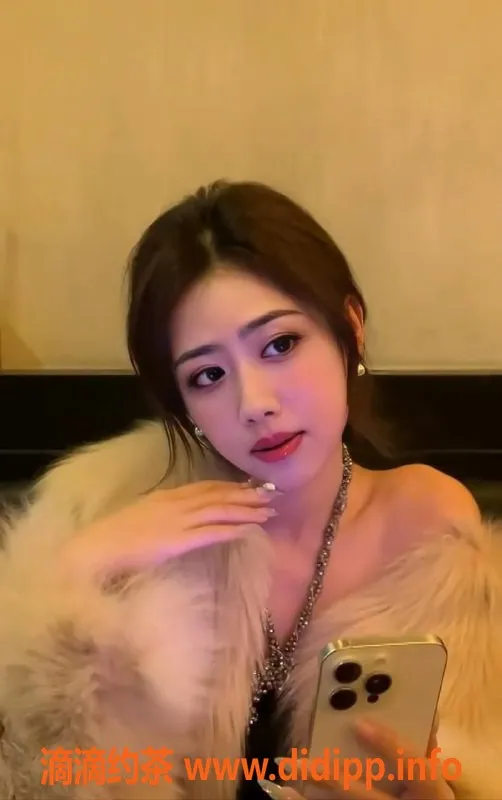 深圳楼凤-龙华御姐青青，千元出击，精彩不止