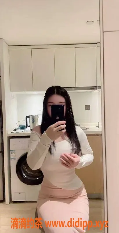 杭州楼凤-拱墅区可儿，800元私密服务，工兵优惠中