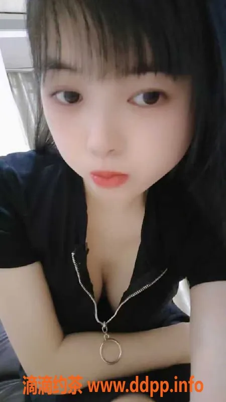 深圳楼凤-南山可爱型甜甜，20岁，162cm，胸围38B，深圳楼凤
