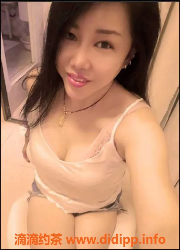 深圳楼凤-龙华熟女金子，35岁，163cm，300元40分钟