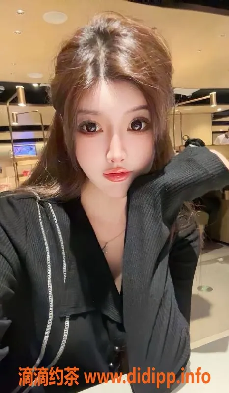 上海楼凤资源信息,普陀鱼幼薇，178cm大胸模特，2200P享受服务