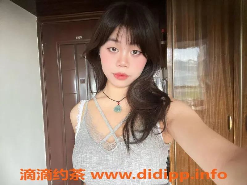 长沙楼凤-雨花区嫩妹小婷，20岁163cm，48kg，6p起