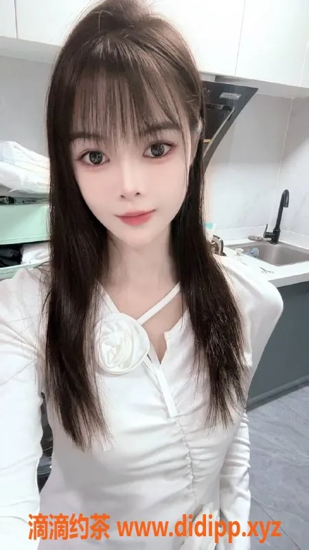 佛山楼凤-顺德佳佳：上门洗吹做服务，600P起