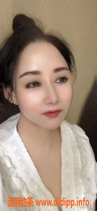 重庆楼凤资源信息,江北区刘莹，29岁D罩杯，162cm，112斤，4p服务