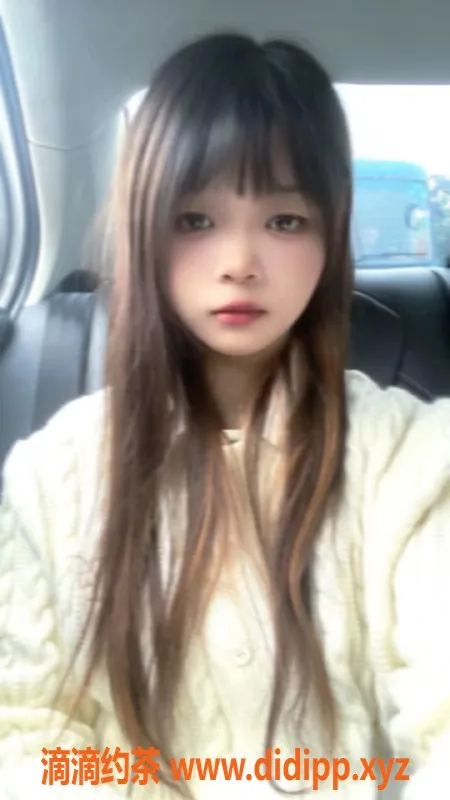 成都楼凤-成都竹妹 17岁165cm C+胸 600元起