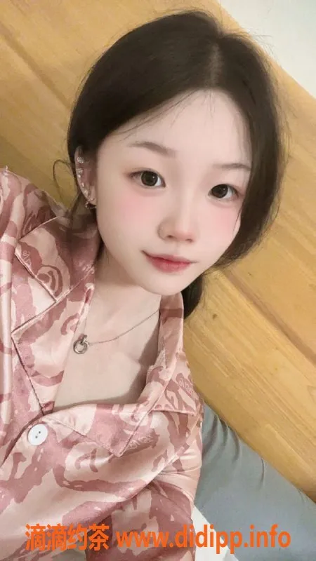 东莞楼凤-南城小瑾，700元一小时，贴心服务等你体验