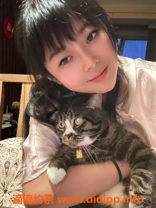 北京楼凤-朝阳莞式晴人熟女，腿美胸美，超值服务