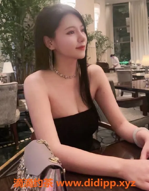 上海楼凤-普陀黛默东航空姐 172cm/50kg/36C仅需2000P