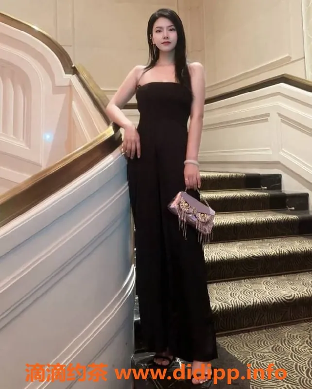 上海楼凤-普陀黛默东航空姐 172cm/50kg/36C仅需2000P