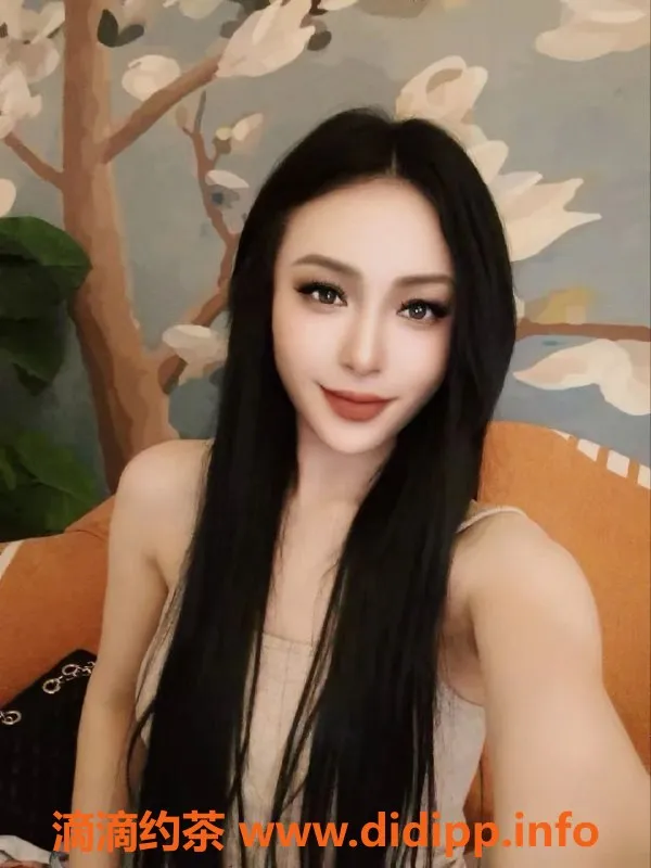 广州楼凤-荔湾区萱萱，专业舌吻服务，900起