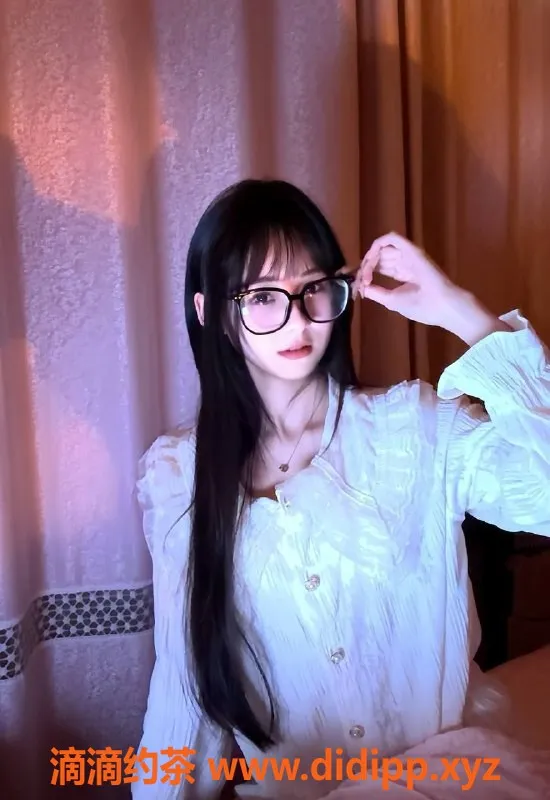 深圳楼凤-南山莉莉娅，高挑迷人，价格亲民