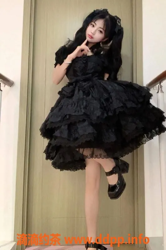 深圳楼凤-深圳汉堡，千五档美女，165cm，48kg，超棒服务！