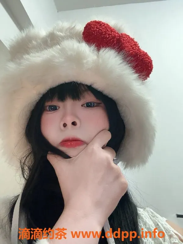 深圳楼凤资源信息,龙华小表妹，上门服务800元起