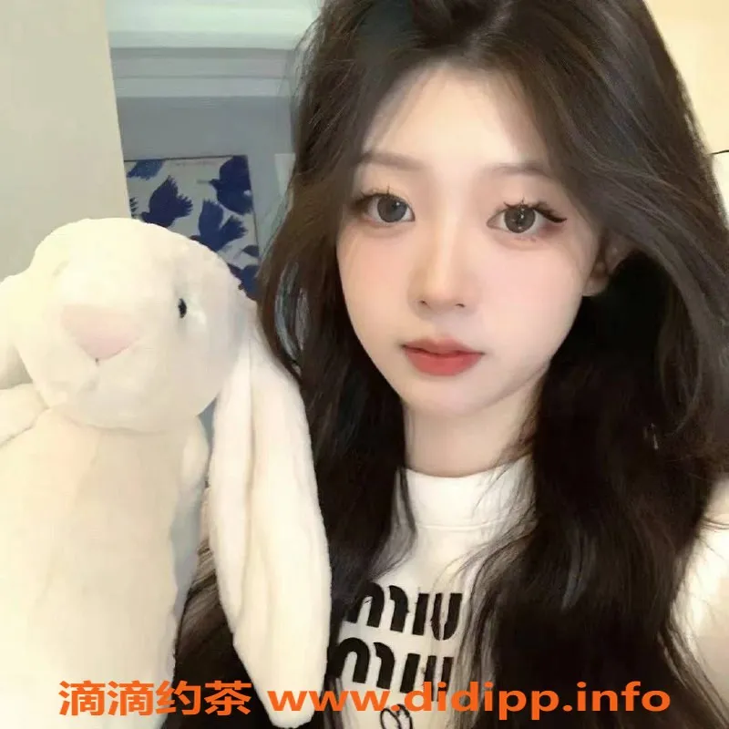 成都楼凤资源信息,成都莹莹22岁微胖嫩妹，服务好态度佳