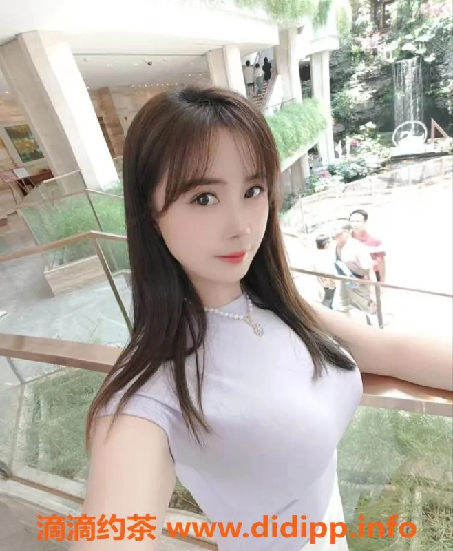 杭州楼凤-西湖区小雪，漂亮新人，超值体验