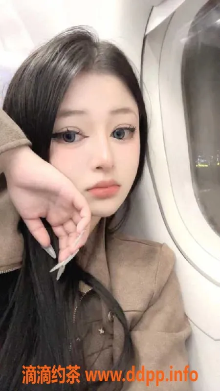 深圳楼凤-罗湖童颜巨乳悦悦，18岁，165cm，500元超值享受！