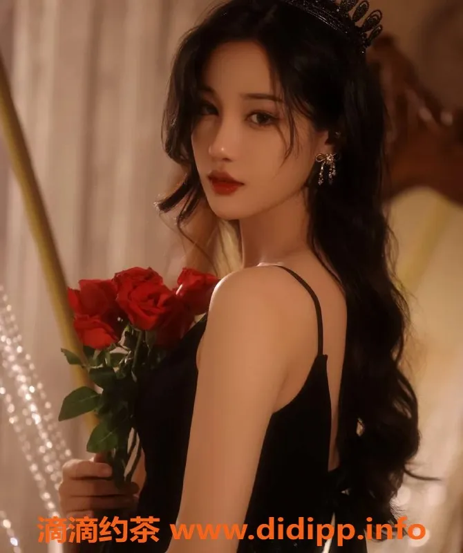 上海楼凤-静安奶妈彤彤，176cm C+身材仅需3000P