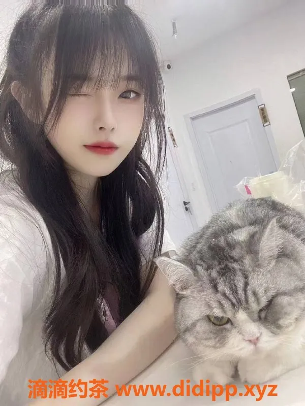 上海外围-清纯少女身材超赞，牛奶肌无瑕疵