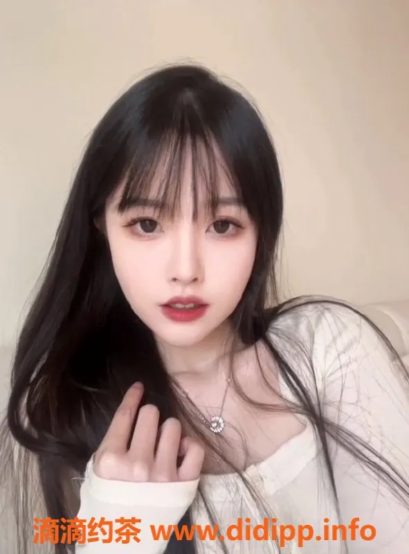 上海外围资源信息,清纯少女身材超赞，牛奶肌无瑕疵