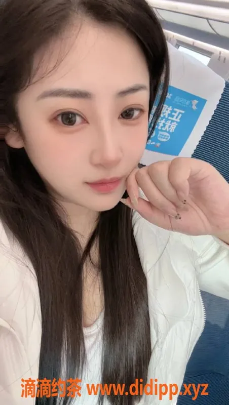 杭州楼凤-拱墅区小黎🍐半套服务，身高160，课费500