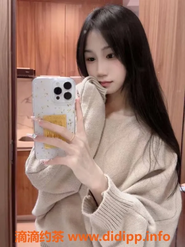 深圳楼凤-南山美琪，800元享深喉与鸳鸯浴