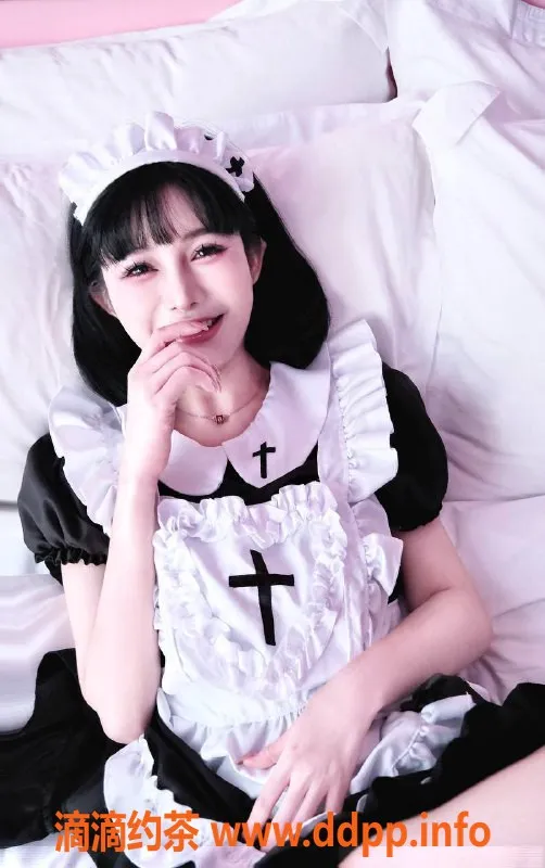 深圳楼凤-罗湖小奶包，900元享鸳鸯浴与丝袜服务