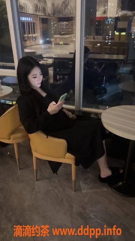 深圳楼凤-宝安甜甜，700元一小时，超值享受等你来体验