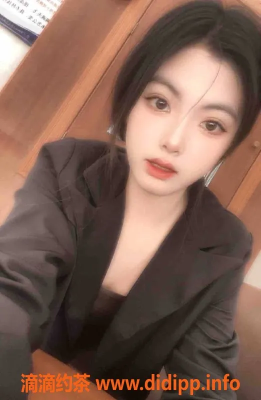 上海楼凤-普陀嫩妹明美，身高165，价格700P