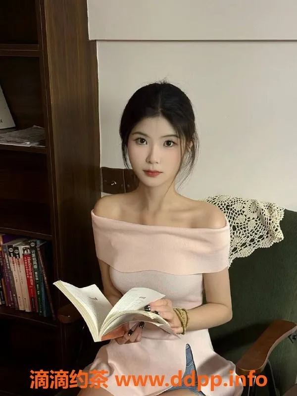 上海楼凤-嘉定小苹同学，36C嫩妹，800元超值体验