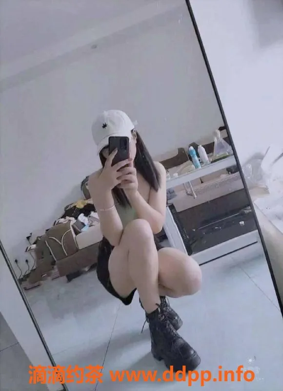 成都楼凤-高新区小妖精，课时费5p，服务超赞