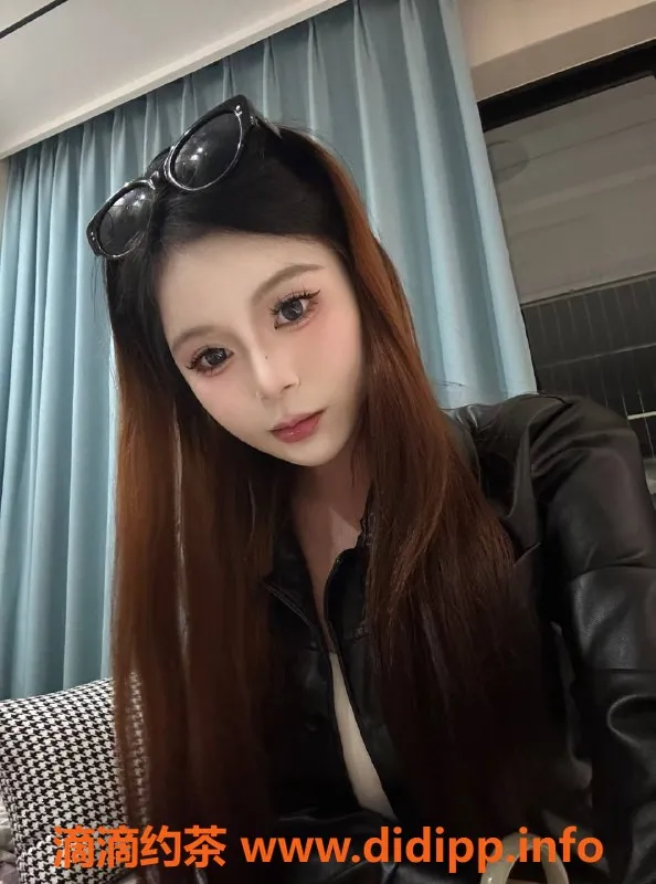 广州楼凤-天河嫩妹葡萄，69式服务期待你的体验