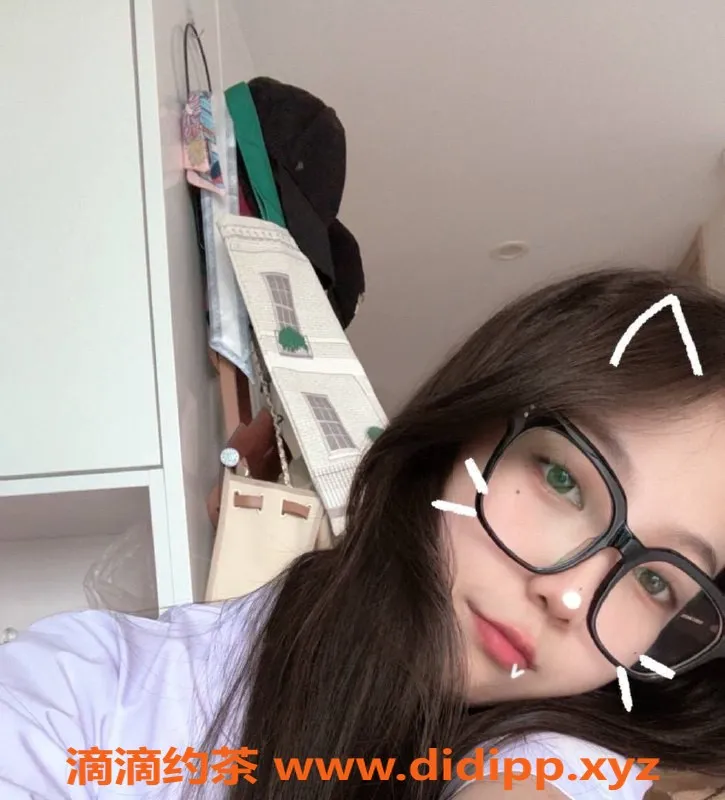 东莞楼凤-黄江玥玥，双飞服务688起，享受新体验