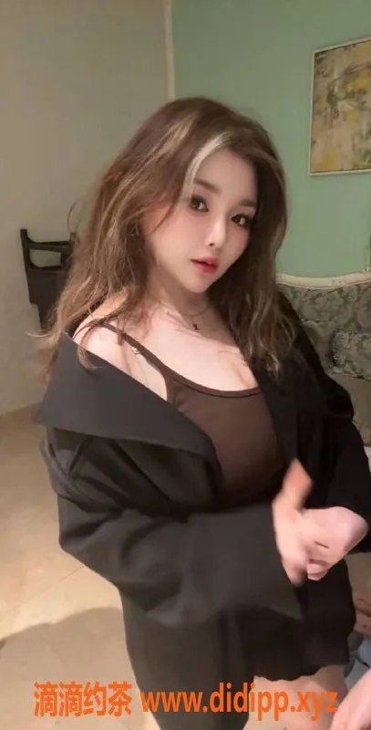 东莞楼凤-南城奶姐，500元一次，超值服务等你体验