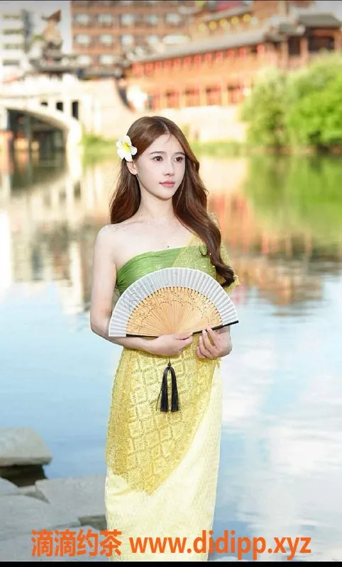 杭州上门服务-左小小：22岁170cm美女，舌吻服务仅700元