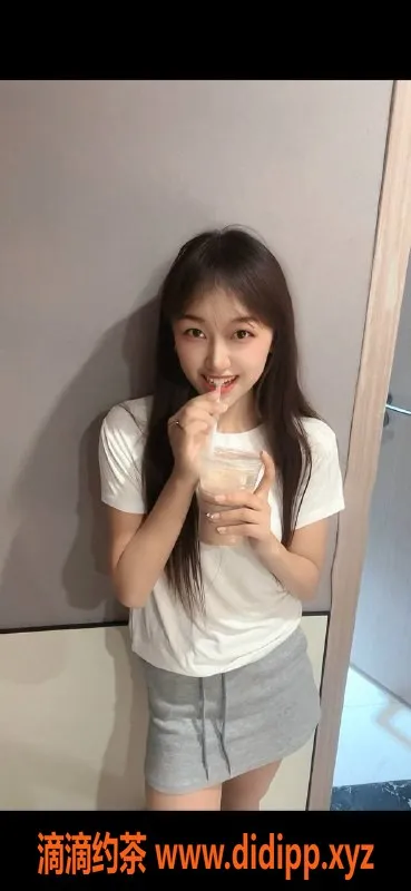 杭州楼凤资源信息,拱墅嫩妹笑笑，舌吻69互舔服务