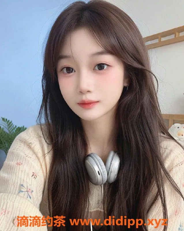 上海楼凤-静安小雪，165身高，700元起服务