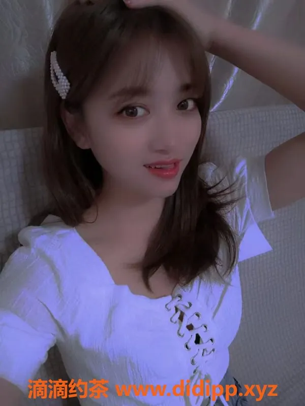 深圳楼凤-龙华兮兮，600元体验，1200元包夜