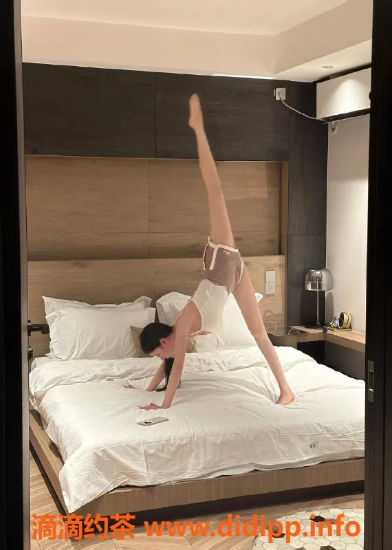 杭州楼凤-拱墅夏小灵，夜课3600，服务超棒