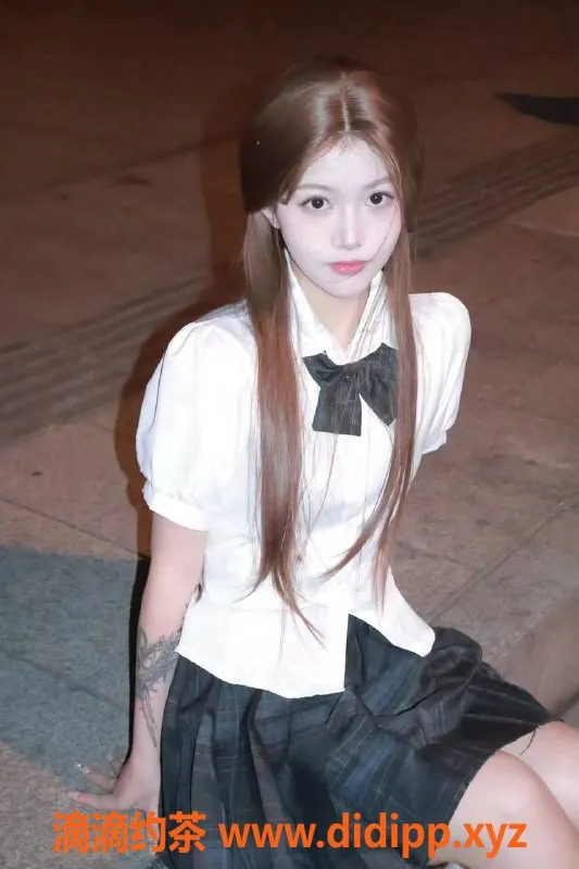 长沙楼凤资源信息,雨花区嫩妹甜思琳，163cm 47kg 20岁