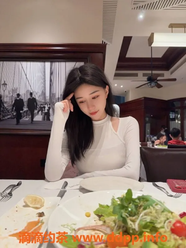 成都楼凤-天府三街嘉月，颜值高、服务暖心的御姐