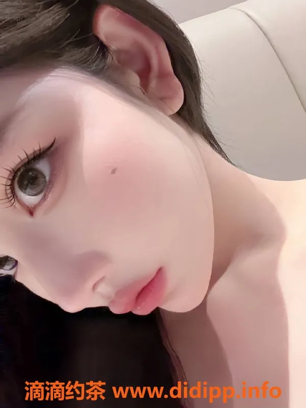 杭州楼凤-杭州可可21岁大C-D甜妹 陪浴服务