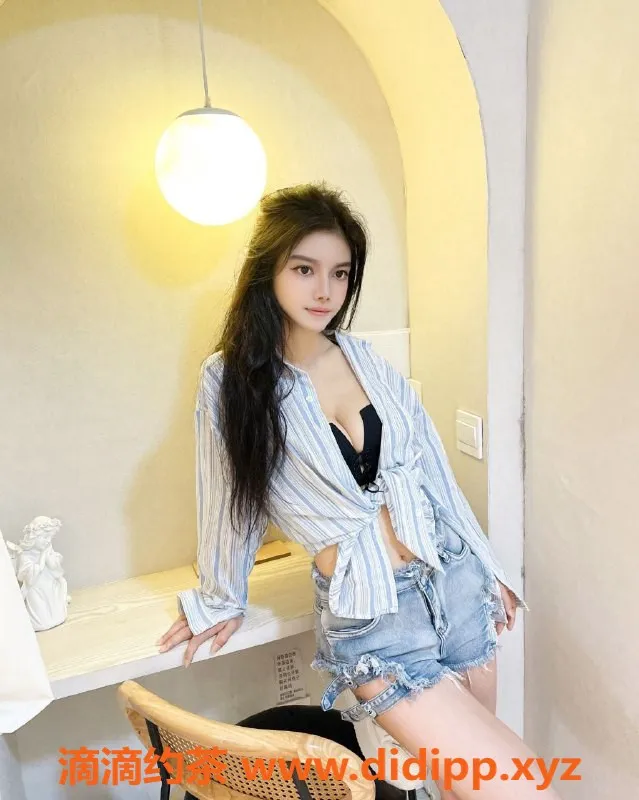 深圳楼凤资源信息,龙华拉拉，中乌混血御姐，双飞可选