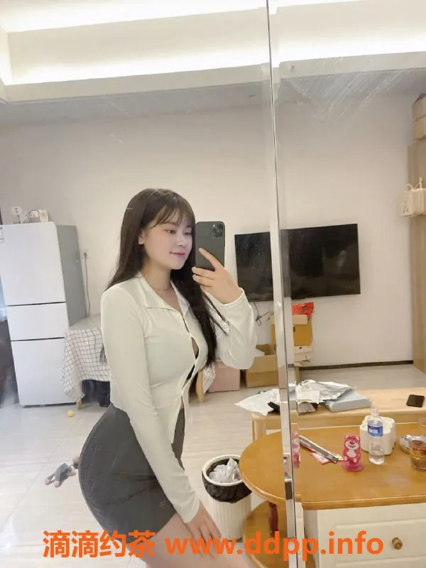 合肥楼凤-政务小璐，嫩肤白皙，500p简单服务