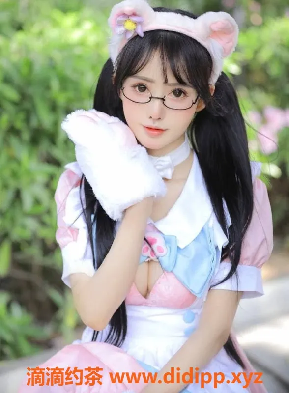 上海楼凤-静安小白虎，160cm大胸36D，1500P起