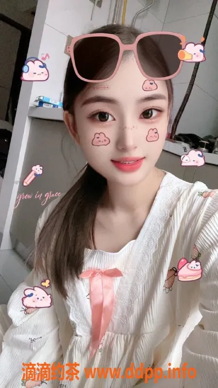 长沙楼凤-雨花区22岁薇薇，165身高C罩杯，服务多样