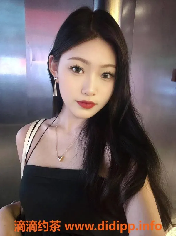 广州楼凤-花都风清扬高颜值小姐，299元畅享服务！