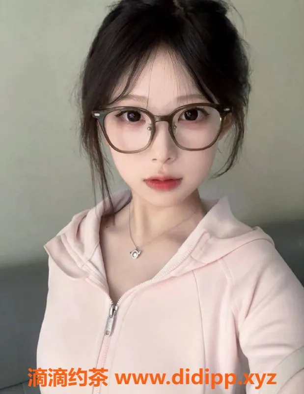 北京楼凤资源信息,丰台小迷糊兼职嫩妹，1200p超值体验